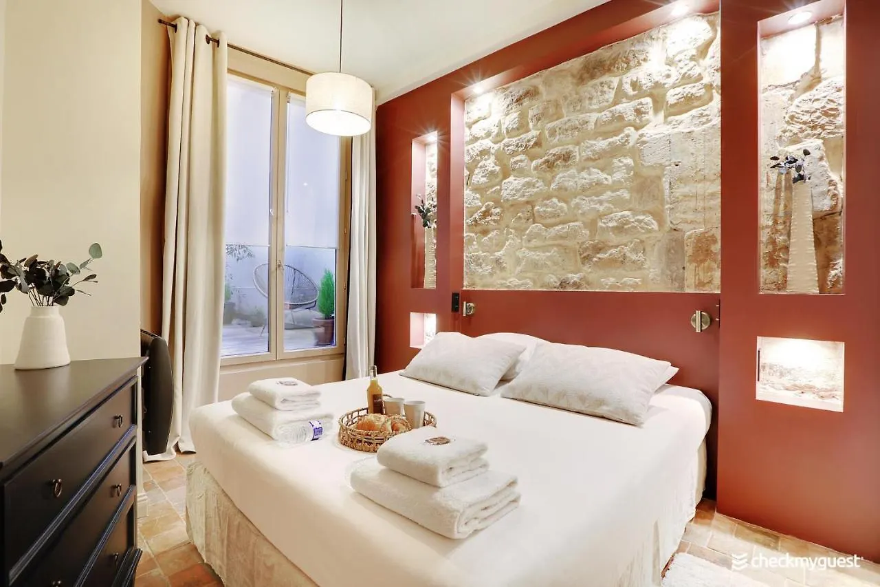 One-Of-A-Kind Spacious Home In Le Marais Παρίσι Διαμέρισμα