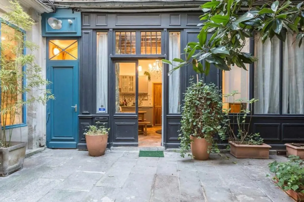 One-Of-A-Kind Spacious Home In Le Marais Paříž 0*,  Francie